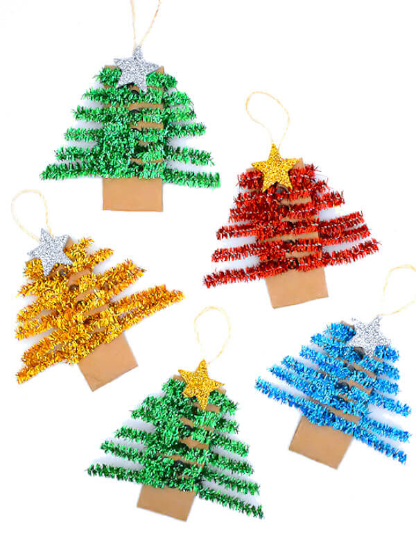 Pipe-Cleaner-Christmas-Tree-Ornaments